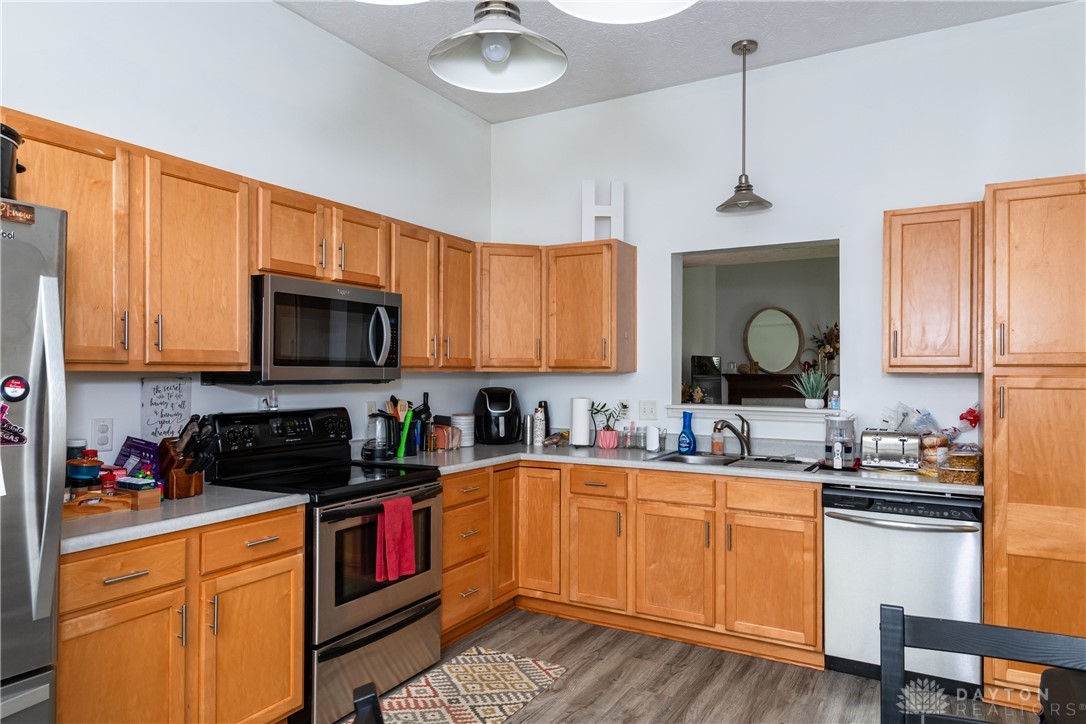 370 Bishea Court, Fairborn, Ohio image 16
