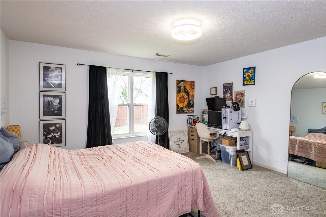 370 Bishea Court, Fairborn, Ohio image 17
