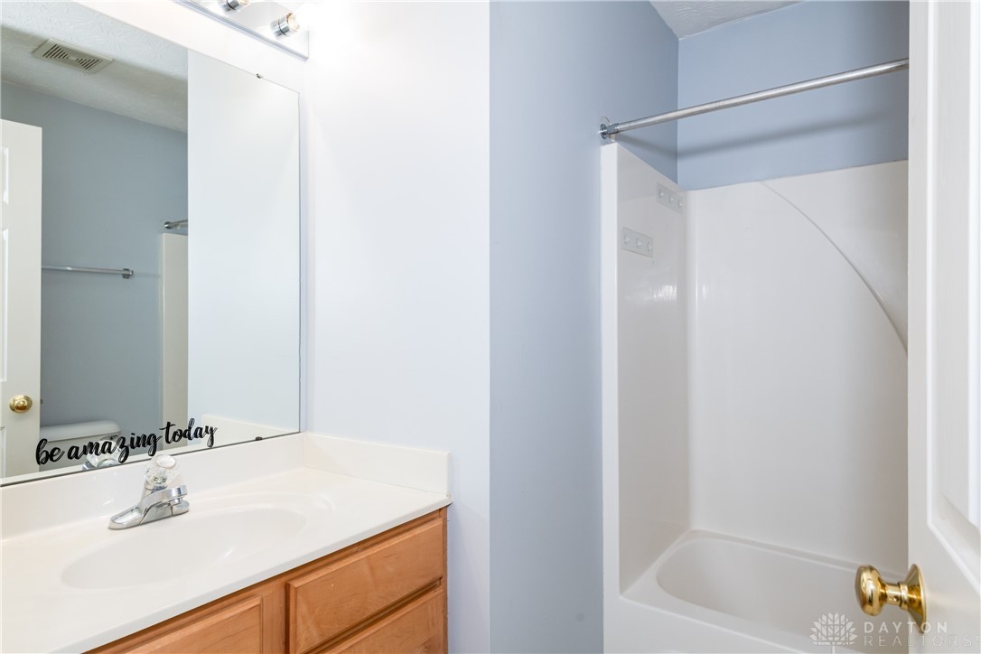 370 Bishea Court, Fairborn, Ohio image 28