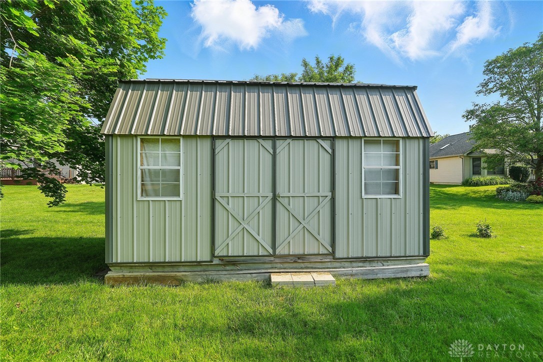 865 Copperfield Lane, Tipp City, Ohio image 44