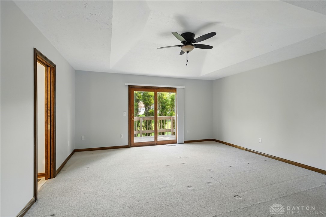 865 Copperfield Lane, Tipp City, Ohio image 24