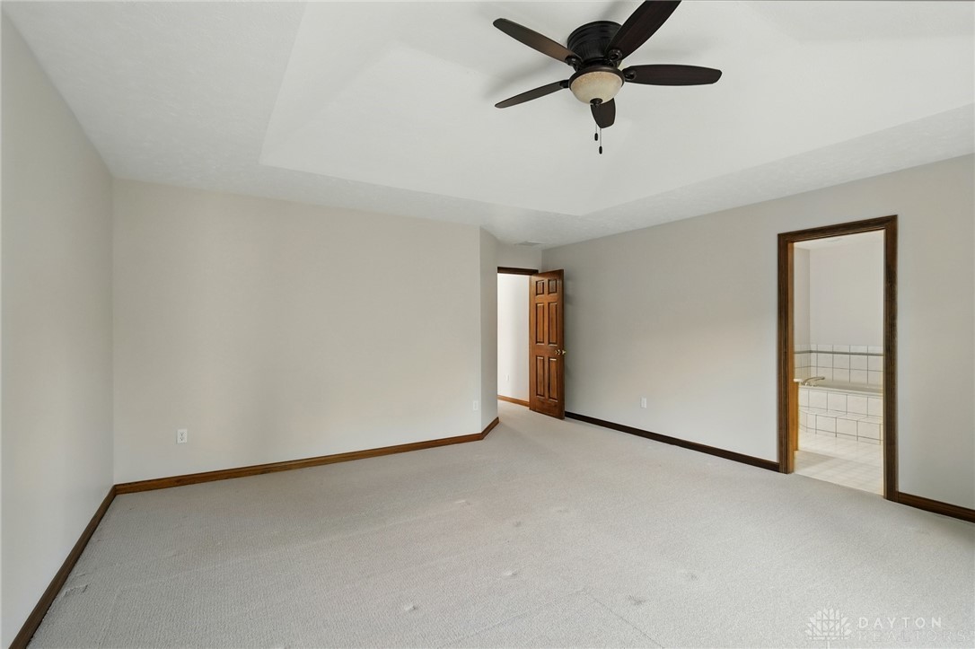 865 Copperfield Lane, Tipp City, Ohio image 25