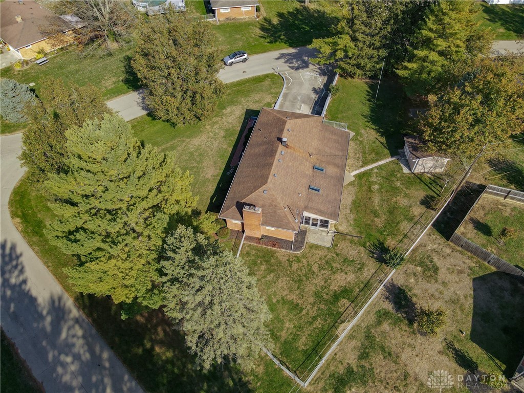 130 Pine Bluff Drive, Beavercreek, Ohio image 34