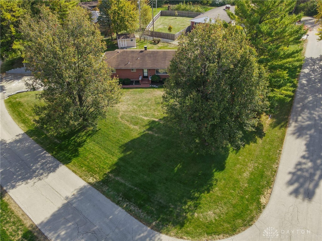 130 Pine Bluff Drive, Beavercreek, Ohio image 32