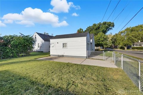 Tiny photo for 2900 Lansing Drive, Dayton, OH 45420 (MLS # 945428)
