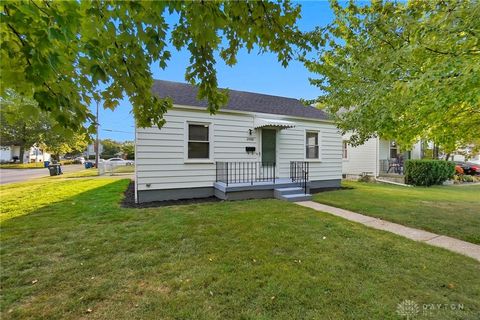 Tiny photo for 2900 Lansing Drive, Dayton, OH 45420 (MLS # 945428)