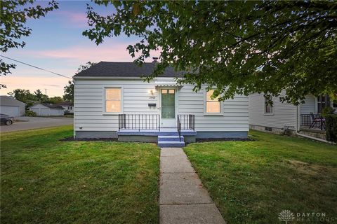 Photo of 2900 Lansing Drive, Dayton, OH 45420 (MLS # 945428)