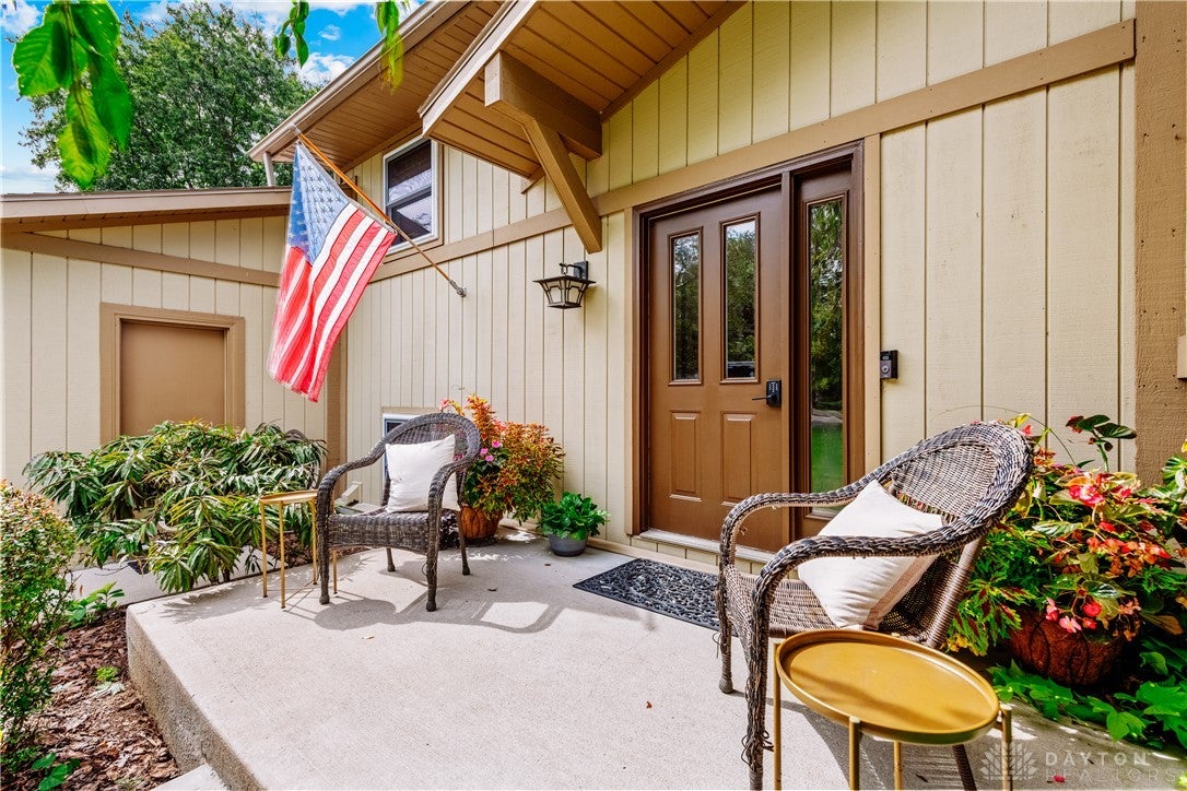 67 Lakeview Place