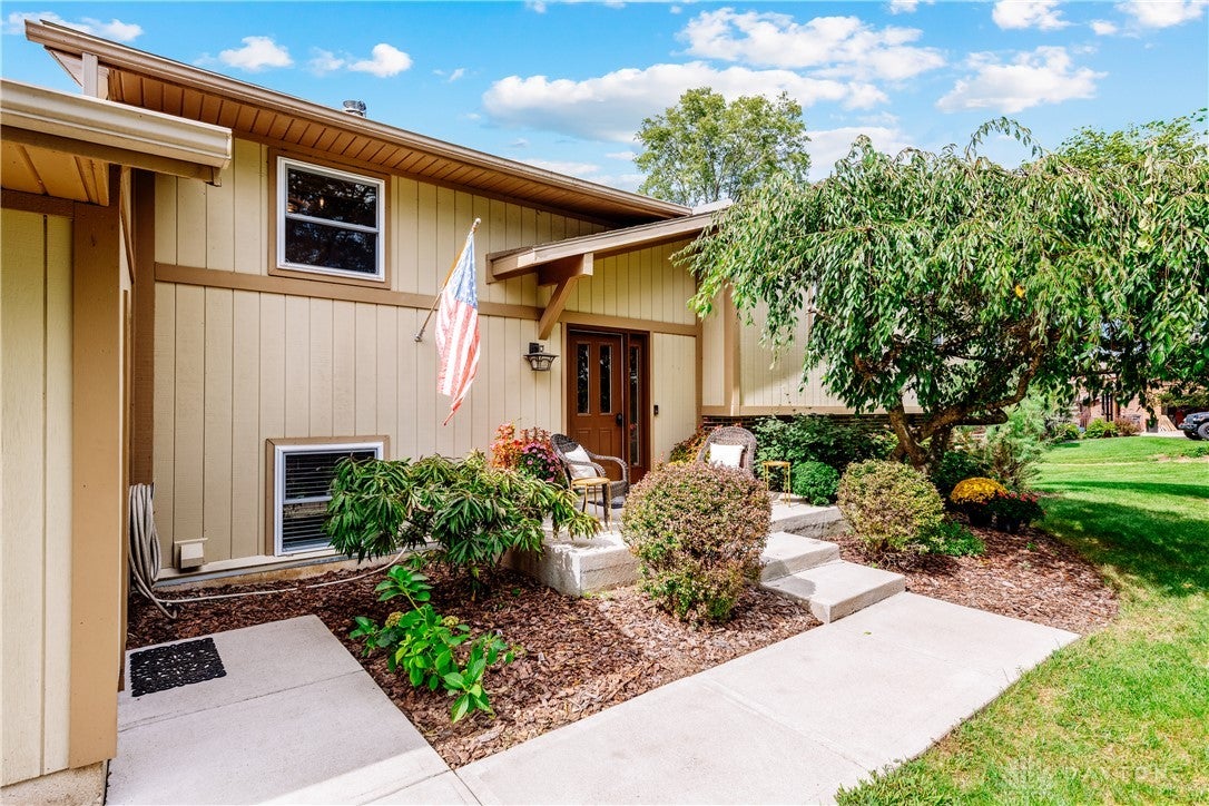 67 Lakeview Place