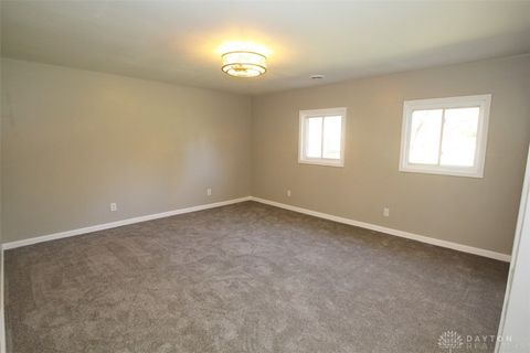 Tiny photo for 880 Wilshire Drive, Franklin, OH 45005 (MLS # 946275)