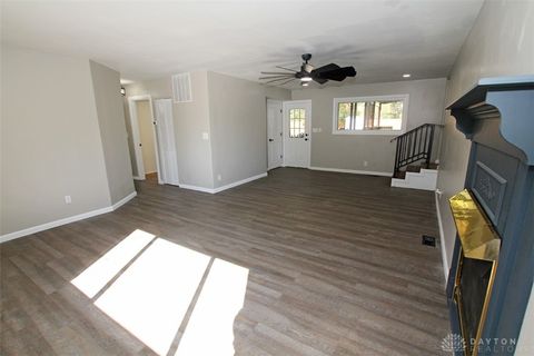 Tiny photo for 880 Wilshire Drive, Franklin, OH 45005 (MLS # 946275)