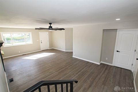 Tiny photo for 880 Wilshire Drive, Franklin, OH 45005 (MLS # 946275)