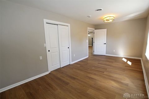 Tiny photo for 880 Wilshire Drive, Franklin, OH 45005 (MLS # 946275)
