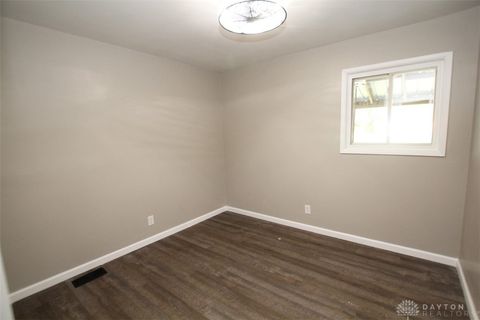 Tiny photo for 880 Wilshire Drive, Franklin, OH 45005 (MLS # 946275)