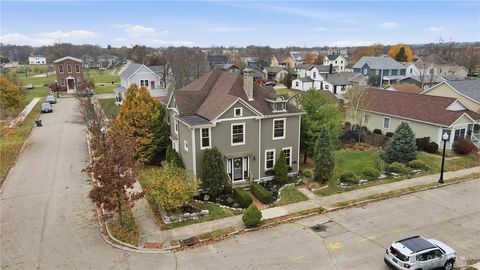 Photo of 129 Shannon Street, Dayton, OH 45402 (MLS # 948872)