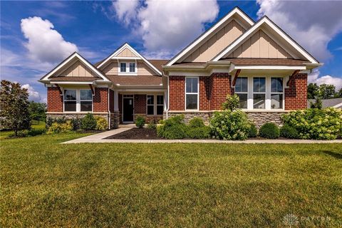 Photo of 3779 Sturbridge Way, Cincinnati, OH 45245 (MLS # 945360)
