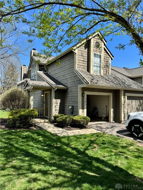 Photo of 241 Queens Crossing Xing, Centerville, OH 45458 (MLS # 956094)