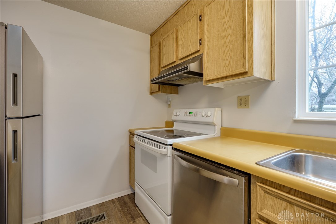 3034 Colony Lane, Springfield, Ohio image 14
