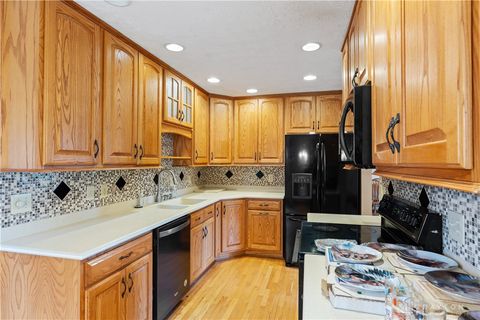 Tiny photo for 525 Royal Springs Drive, Springboro, OH 45066 (MLS # 946473)