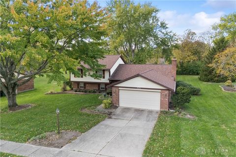 Tiny photo for 525 Royal Springs Drive, Springboro, OH 45066 (MLS # 946473)