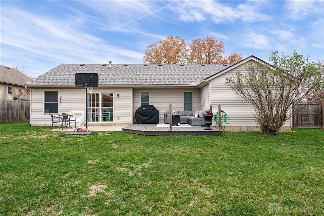 1425 Adamsmoor Drive, Waynesville, Ohio image 35