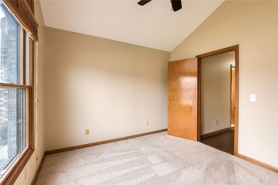9469 Country Path Trail, Miamisburg, Ohio image 17