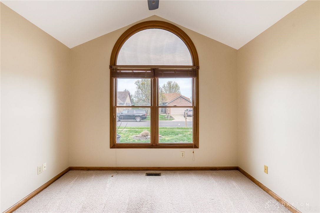9469 Country Path Trail, Miamisburg, Ohio image 15
