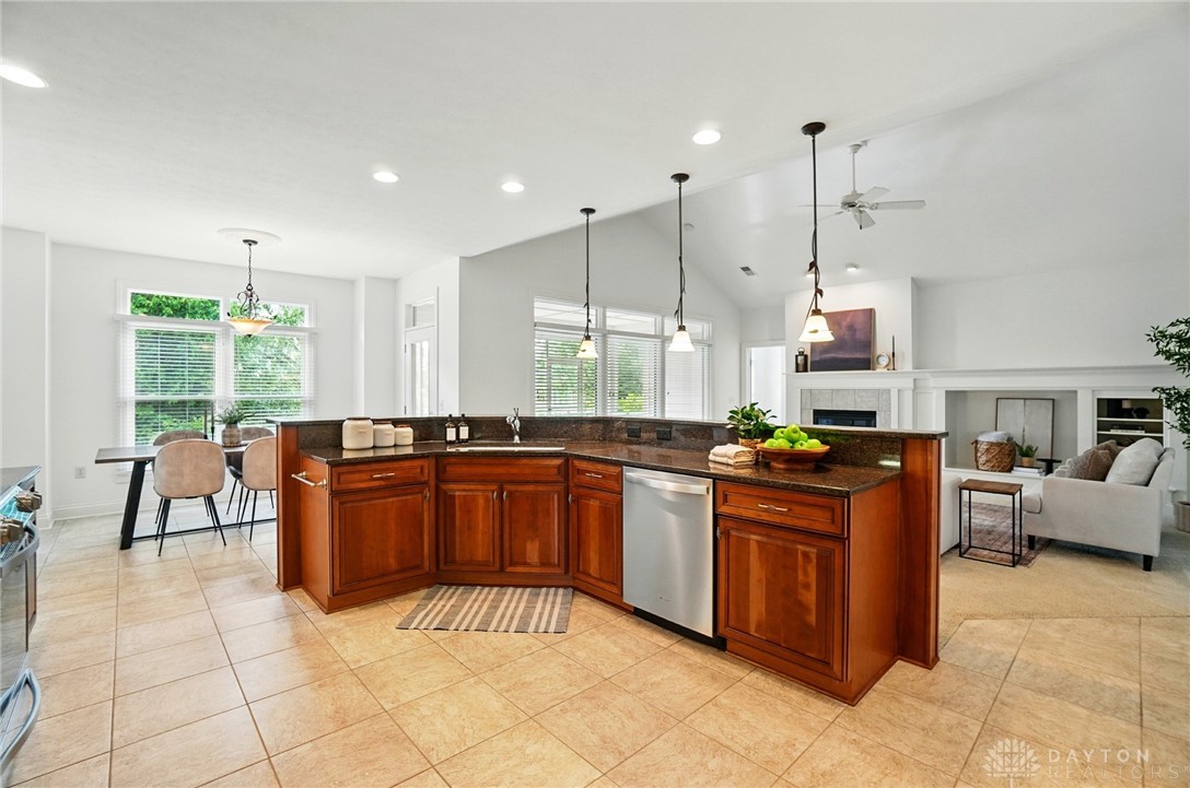 160 Harbour Drive, Springboro, Ohio image 19
