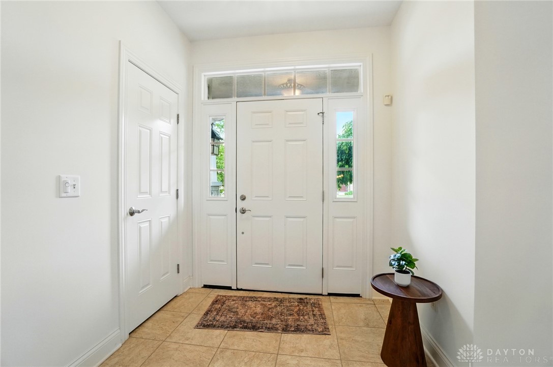 160 Harbour Drive, Springboro, Ohio image 7