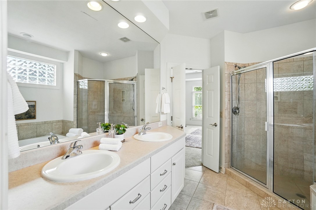 160 Harbour Drive, Springboro, Ohio image 30