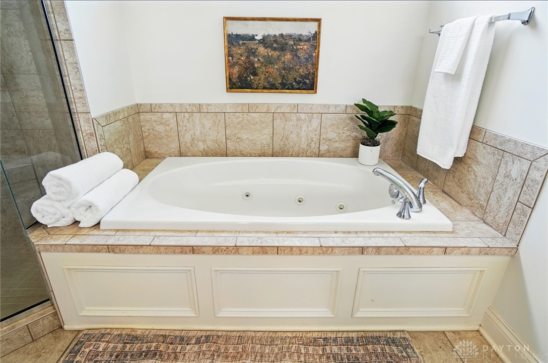 160 Harbour Drive, Springboro, Ohio image 35