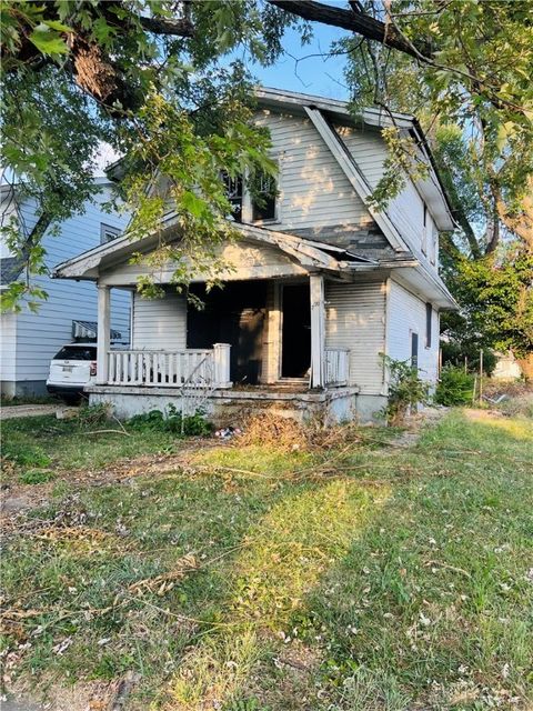 Photo of 200 Brooklyn Avenue, Dayton, OH 45417 (MLS # 944284)