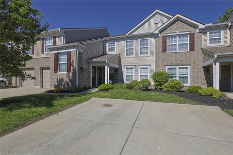 Photo of 1545 Weatherstone Circle, Monroe, OH 45050 (MLS # 958616)