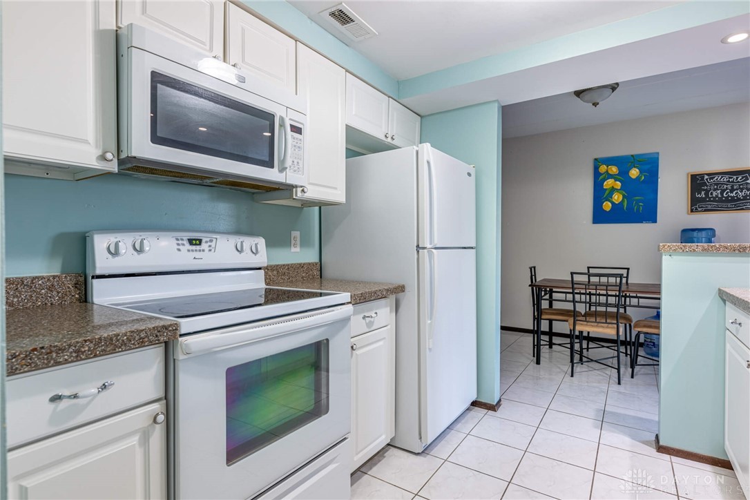 1739 Running Brook Trail #F, West Carrollton, Ohio image 11