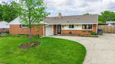 Photo of 5821 Craftmore Drive, Huber Heights, OH 45424 (MLS # 958478)