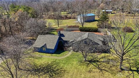 Photo of 5291 Weidner Road, Springboro, OH 45066 (MLS # 952813)