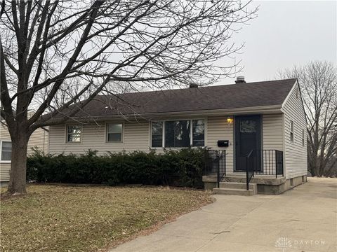 Photo of 3316 Bulah Drive, Dayton, OH 45429 (MLS # 951418)