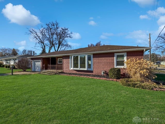 856 E Lawn Avenue, Urbana, Ohio image 3