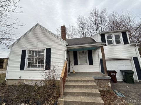 Photo of 3000 Larue Drive, Dayton, OH 45429 (MLS # 947894)