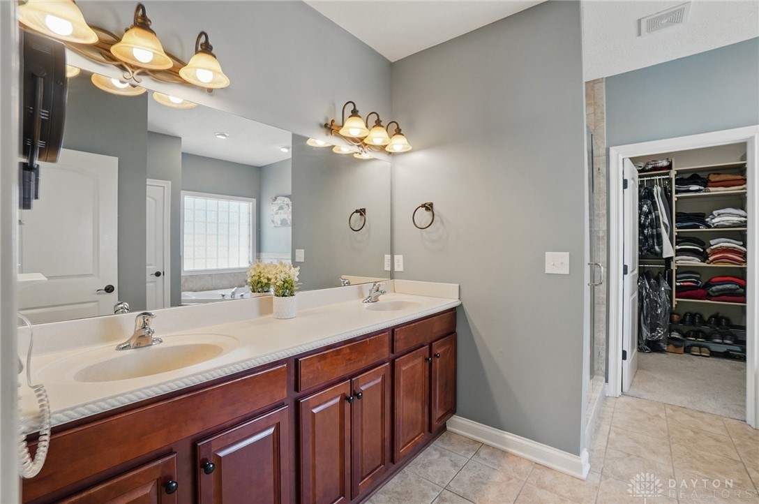 2631 Patrick Henry Drive, Beavercreek Township, Ohio image 30
