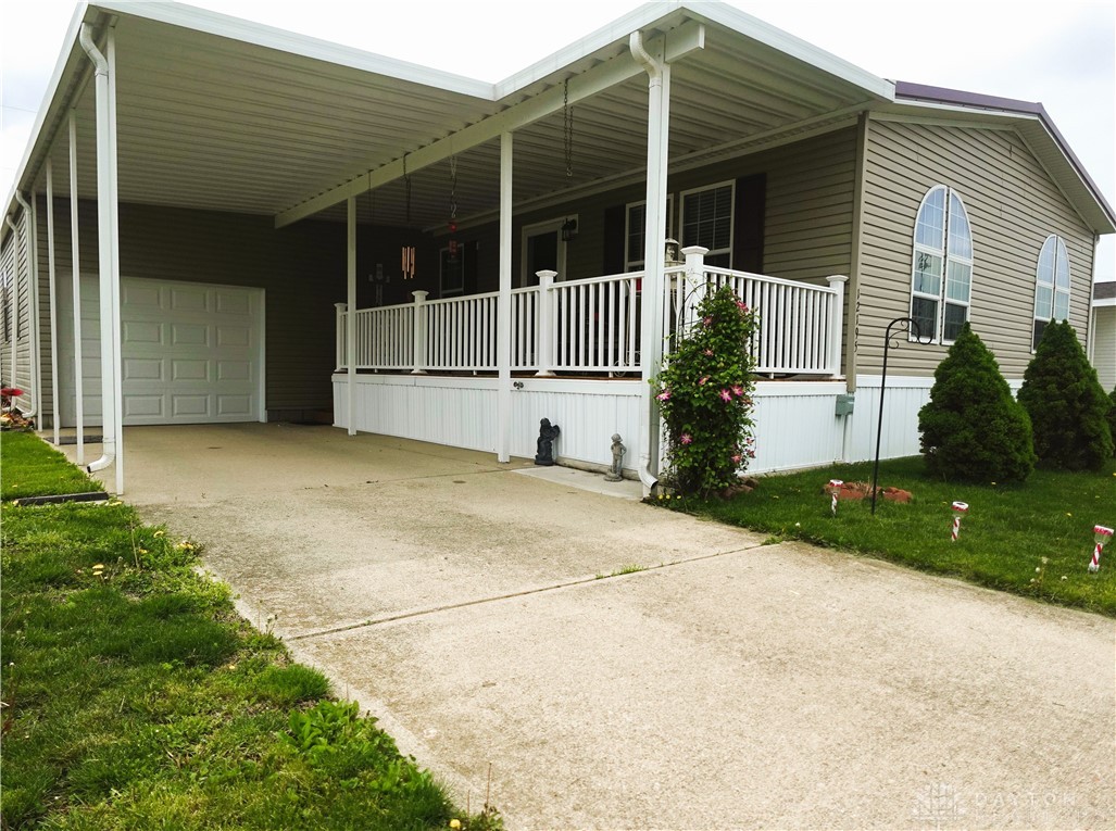 12195 Wellington, Medway, Ohio image 1
