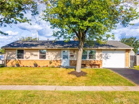 Photo of 6681 Spokane Dr, Huber Heights, OH 45424 (MLS # 941969)