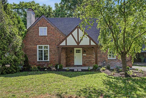 Homes For Sale - 1614 Catalpa Drive<br/> Dayton, OH 45406