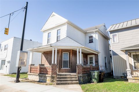 Multifamily For Sale - 128 S Wayne Street<br/> Miami County, Piqua, OH 45356