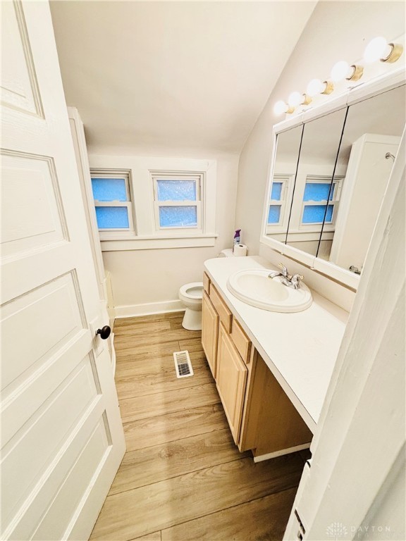 Dayton, Ohio 45420, United States, 2 Bedrooms Bedrooms, ,1 BathroomBathrooms,Residential,Active,246172