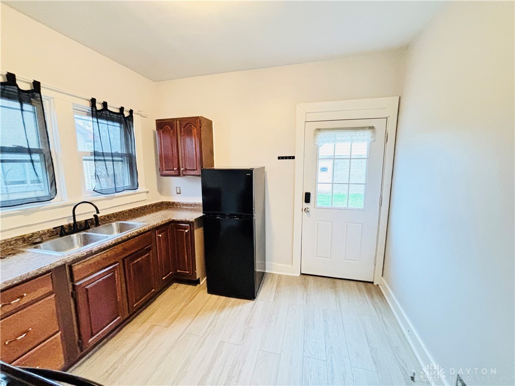 Dayton, Ohio 45420, United States, 2 Bedrooms Bedrooms, ,1 BathroomBathrooms,Residential,Active,246172