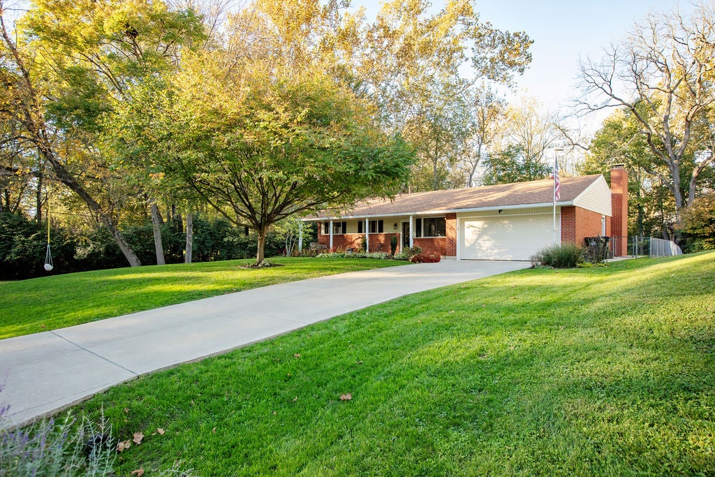 3896 Wead Place