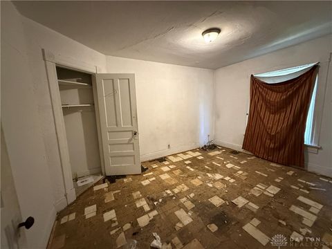 Tiny photo for 76 Vincent Street, Dayton, OH 45405 (MLS # 946163)