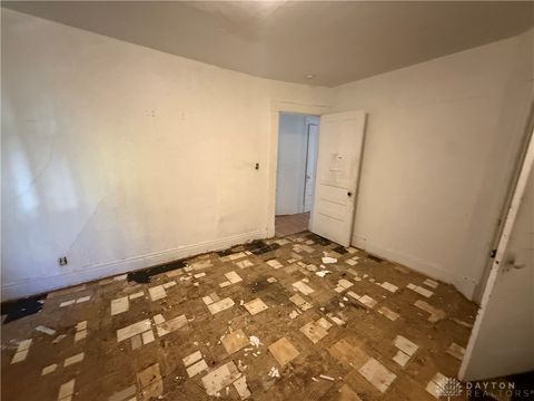 Tiny photo for 76 Vincent Street, Dayton, OH 45405 (MLS # 946163)