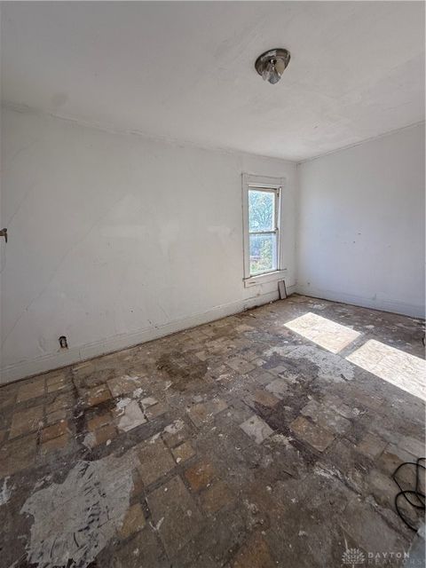 Tiny photo for 76 Vincent Street, Dayton, OH 45405 (MLS # 946163)